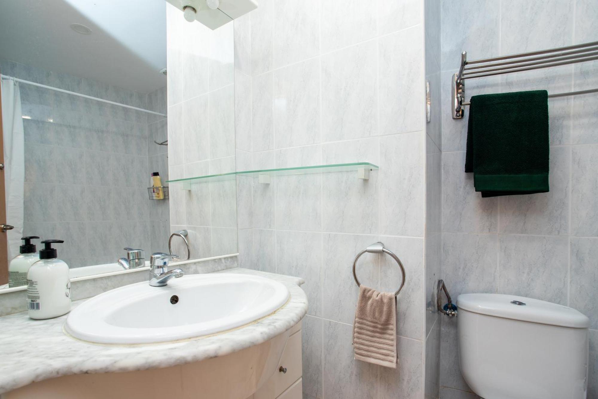 Apartment Spacious Sagrada Familia *